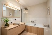 Tussenwoning te koop: Roeibaan 38 in Den Haag