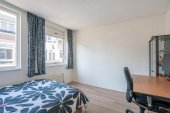 Tussenwoning te koop: Lange Lombardstraat 48 in Den Haag