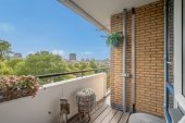 Appartement te koop: John F. Kennedylaan 25 in Rijswijk