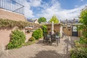 Tussenwoning te koop: Kamperfoeliehof 16 in Nootdorp