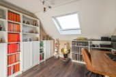 Tussenwoning te koop: Van Veendijk 49 in Den Haag