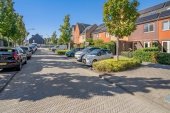 Tussenwoning te koop: Van Veendijk 49 in Den Haag