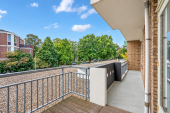 Appartement te koop: Koningin Julianalaan 90 in Voorburg
