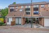 Tussenwoning te koop: Pelikaanhof 38 in Leidschendam