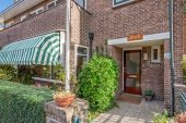 Tussenwoning te koop: Rusthoflaan 24 in Voorburg