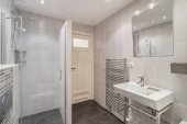 Dubbel bovenhuis te koop: van Watervlietstraat 61 in Voorburg