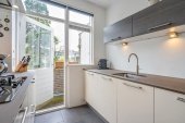 Dubbel bovenhuis te koop: van Watervlietstraat 61 in Voorburg
