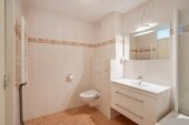 Tussenwoning te koop: Roeibaan 38 in Den Haag