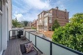 2-onder-1-kapwoning te koop: Badhuisweg 57 in Den Haag