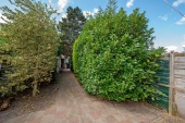 Tussenwoning te koop: Sint Willibrordusstraat 6 in Leidschendam