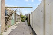 Tussenwoning te koop: van Ruysdaellaan 134 in Leidschendam