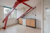 Tussenwoning te koop: Eemwijkplein 4 in Voorburg