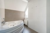 Tussenwoning te koop: Bertha von Suttnerstraat 17 in Rijswijk