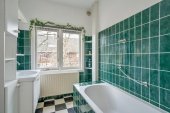Tussenwoning te koop: Groen van Prinstererlaan 35 in Voorburg