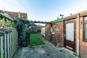 Tussenwoning te koop: Sint Jozefstraat 25 in Leidschendam
