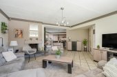 Tussenwoning te koop: Bertha von Suttnerstraat 17 in Rijswijk