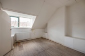 Tussenwoning te koop: Sint Willibrordusstraat 6 in Leidschendam