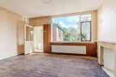 Tussenwoning te koop: Sint Willibrordusplein 6 in Leidschendam