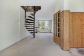 Tussenwoning te koop: van Ruysdaellaan 134 in Leidschendam