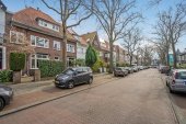 Tussenwoning te koop: Groen van Prinstererlaan 35 in Voorburg