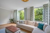 Geschakelde 2-onder-1-kapwoning te koop: Rozentuin 43 in Voorburg