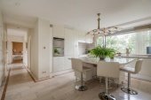 Appartement te koop: John F. Kennedylaan 25 in Rijswijk