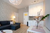 2-onder-1-kapwoning te koop: Badhuisweg 57 in Den Haag