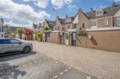 Tussenwoning te koop: Kamperfoeliehof 16 in Nootdorp