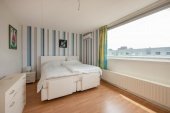 Tussenwoning te koop: Pijlkruidveld 43 in Den Haag