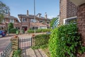 Tussenwoning te koop: Rusthoflaan 24 in Voorburg