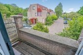 Geschakelde 2-onder-1-kapwoning te koop: Rozentuin 43 in Voorburg