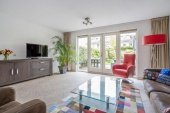 Tussenwoning te koop: Roeibaan 38 in Den Haag