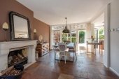 Tussenwoning te koop: Zwaluwlaan 5 in Leidschendam