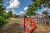Tussenwoning te koop: Sint Willibrordusstraat 6 in Leidschendam