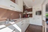 Tussenwoning te koop: Zwaluwlaan 5 in Leidschendam