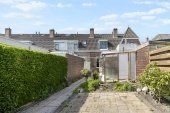 Tussenwoning te koop: van Ruysdaellaan 134 in Leidschendam