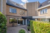 Tussenwoning te koop: Bertha von Suttnerstraat 17 in Rijswijk
