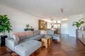 Tussenwoning te koop: Van Veendijk 49 in Den Haag