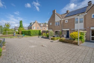Kamperfoeliehof 16 in Nootdorp